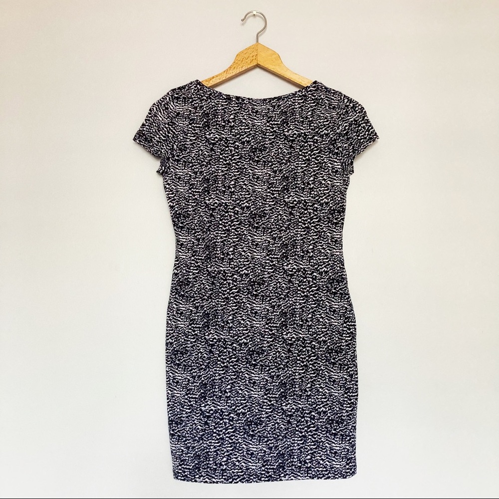 H&M Basic Print Mini Dress - Picture 2 of 10